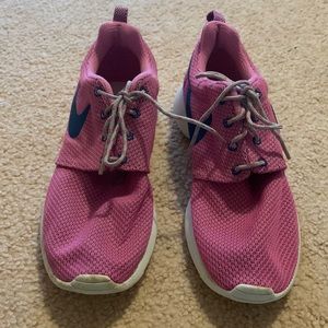 Nike Roshe Run Red Violet women’s 8.5